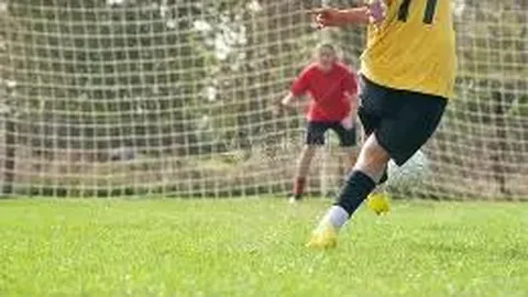 中国女排新任主教练和集训名单即将公布！四位年轻教练竞争激烈，谁将脱颖而出备受瞩目